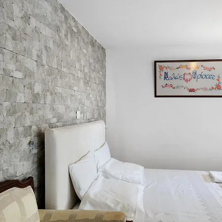 Apartament Politimi N8