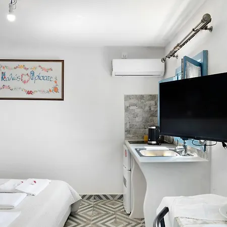 Politimi N8 Apartament *