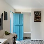 Politimi N8 Apartamento *