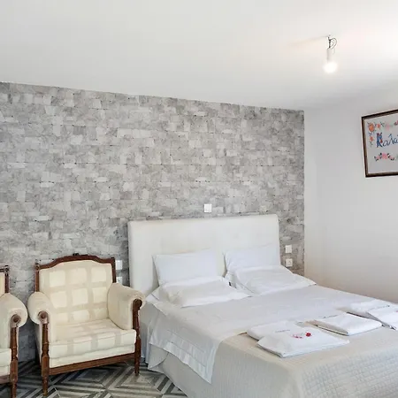 Apartment Politimi N8