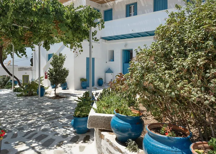 Politimi N8 * Amorgos